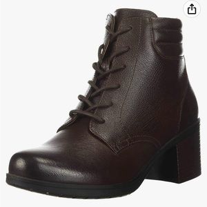 Clarks Collection Womens Hollis Jasmine Mahogany Leather Lace Up Ankle Boots  10